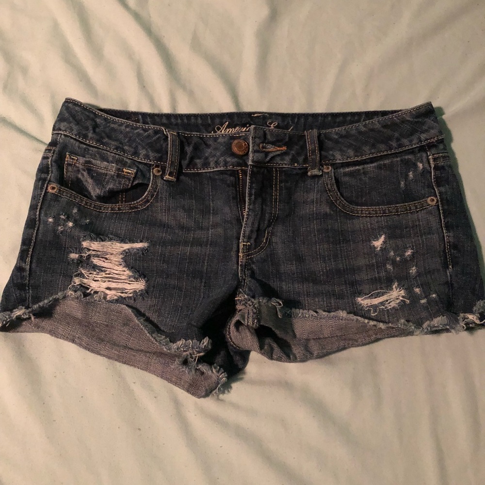 American Eagle Disressed Jean Shorts Size 8